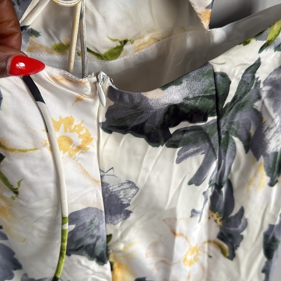 NEW Petal and Pup Jayne Dress 6 - Picture 7 of 15